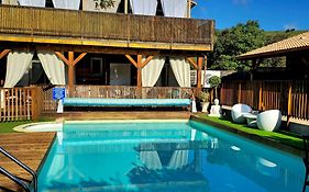 Gites O Fil De L'Eau Piscine Spa Acces Riviere